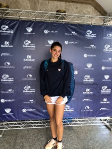 Manuela é vice-campeã da Copa das Federações de Tênis, em Uberlândia-MG